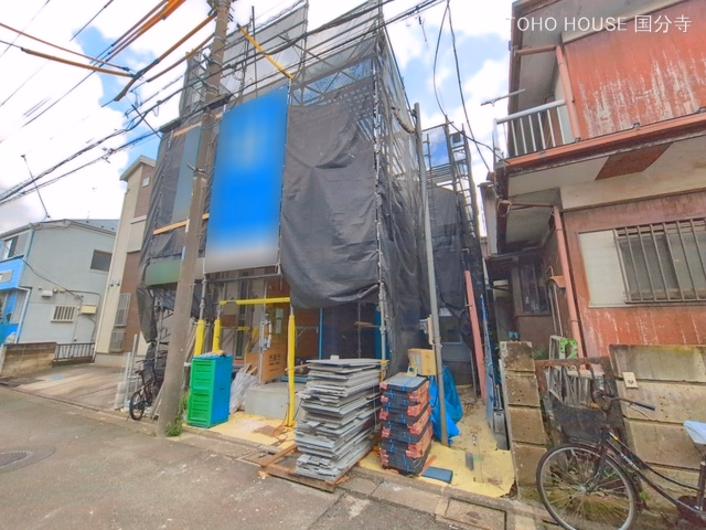 東京都府中市新町2丁目の新築戸建てシート写真 2026年6月28日撮影