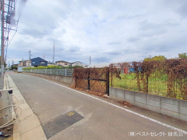 東京都練馬区西大泉４丁目の新築戸建て外構写真 2025年10月6日撮影
