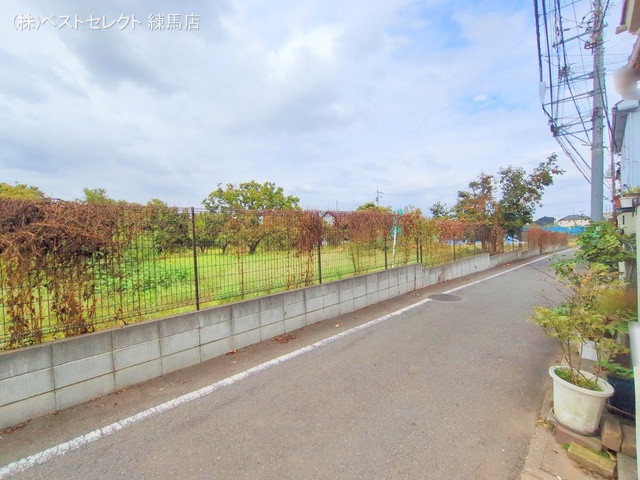 東京都練馬区西大泉４丁目の新築戸建て外構写真 2025年10月6日撮影