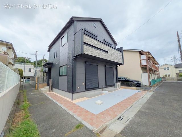 東京都練馬区高松1丁目の新築戸建て完成写真 2025年7月31日撮影