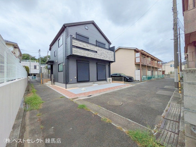 東京都練馬区高松1丁目の新築戸建て完成写真 2025年7月31日撮影