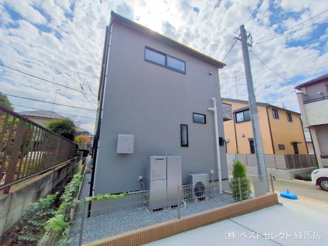 東京都練馬区西大泉1丁目の新築戸建て完成写真 2025年9月29日撮影