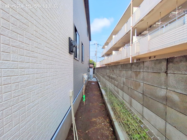 東京都練馬区西大泉1丁目の新築戸建て外構写真 2025年9月8日撮影