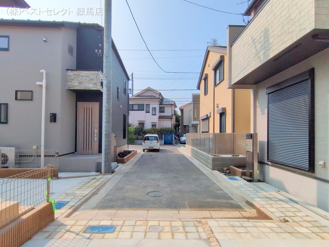 東京都練馬区西大泉1丁目の新築戸建て外構写真 2025年9月8日撮影