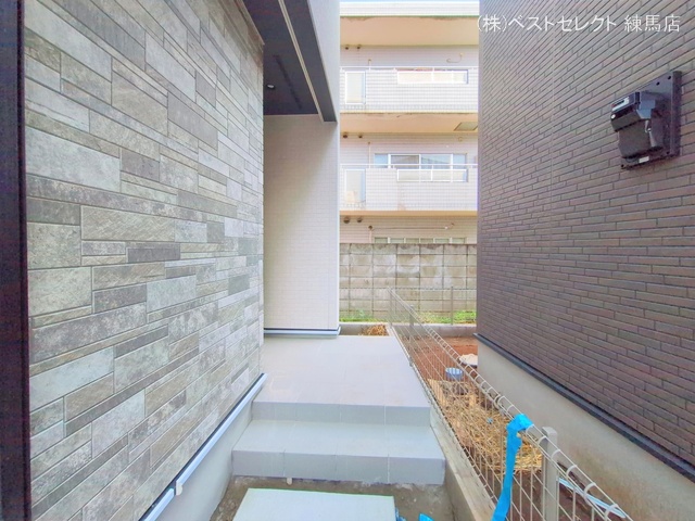 東京都練馬区西大泉1丁目の新築戸建て外構写真 2025年9月8日撮影