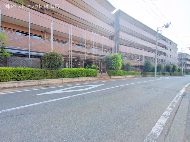 東京都練馬区大泉町4丁目の新築戸建て完成写真 2025年9月9日撮影
