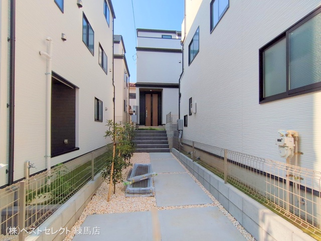 東京都練馬区大泉町４丁目の新築戸建て完成写真 2025年9月9日撮影
