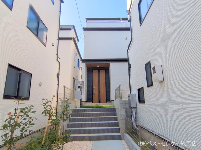 東京都練馬区大泉町４丁目の新築戸建て完成写真 2025年9月9日撮影