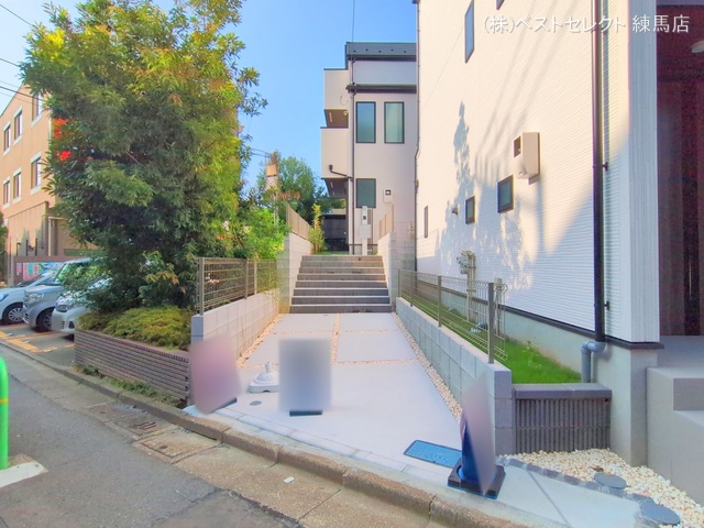 東京都練馬区大泉町４丁目の新築戸建て完成写真 2025年9月9日撮影