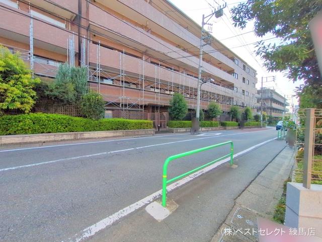 東京都練馬区大泉町４丁目の新築戸建て完成写真 2025年9月9日撮影