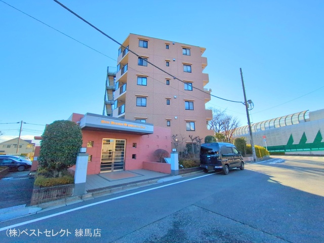 東京都練馬区大泉町４丁目のマンション『ライオンズマンション大泉学園第6』外観写真 2025年12月25日撮影