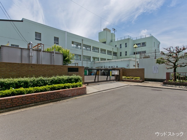 小金井市立南中学校 距離510m