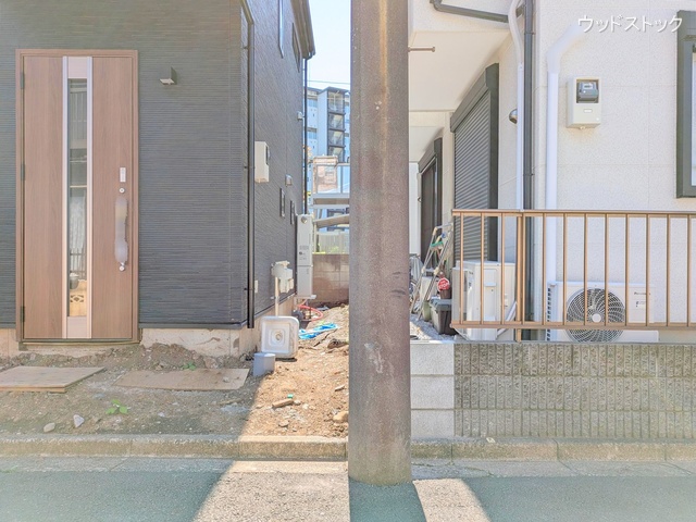 東京都調布市入間町2丁目の新築戸建て外構写真 2025年4月29日撮影