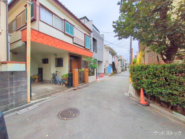 東京都三鷹市下連雀６丁目の新築戸建て完成写真 2025年10月20日撮影