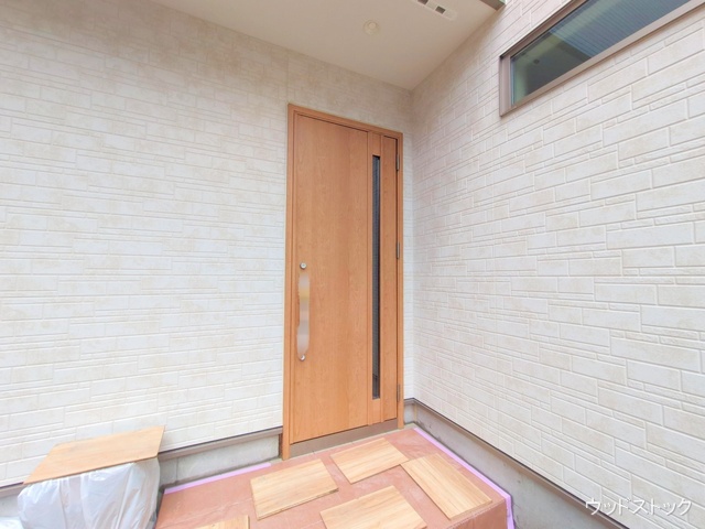 東京都調布市上石原１丁目の新築戸建て外構写真 2025年7月15日撮影