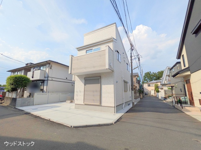 東京都調布市上石原１丁目の新築戸建て完成写真 2025年8月17日撮影