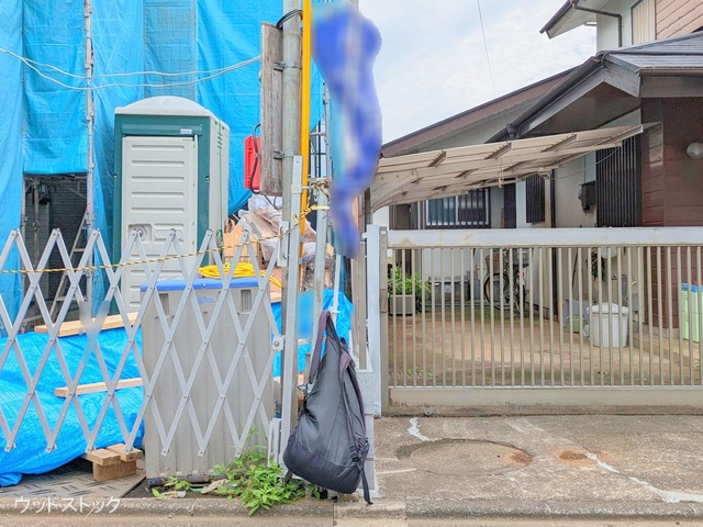東京都三鷹市井口４丁目の新築戸建てシート写真 2025年6月11日撮影