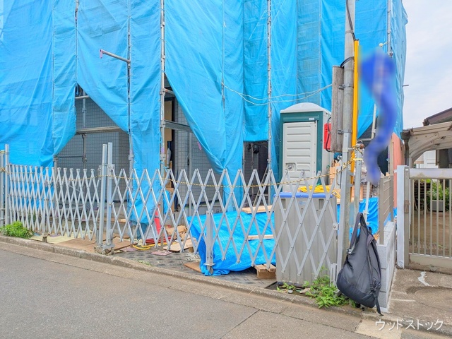東京都三鷹市井口４丁目の新築戸建てシート写真 2025年6月11日撮影