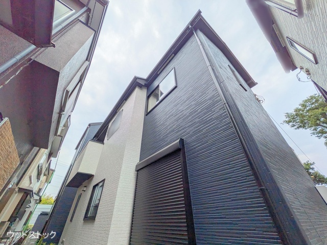 東京都三鷹市北野１丁目の新築戸建て完成写真 2025年8月6日撮影