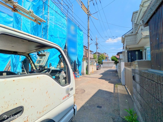 東京都調布市入間町1丁目の新築戸建てシート写真 2025年9月7日撮影