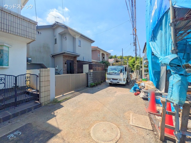 東京都調布市入間町1丁目の新築戸建てシート写真 2025年9月7日撮影