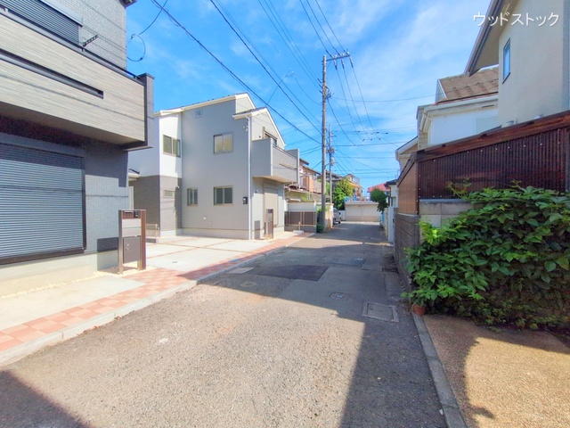 東京都調布市入間町1丁目の新築戸建て完成写真 2025年10月7日撮影