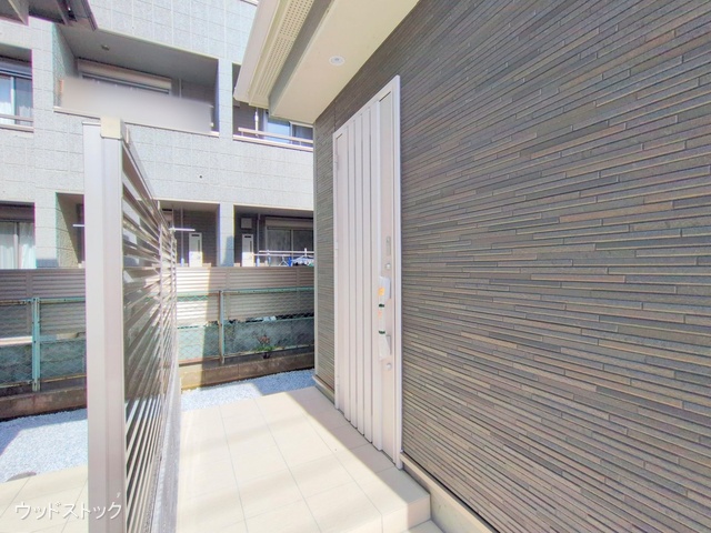 東京都調布市入間町1丁目の新築戸建て完成写真 2025年10月7日撮影