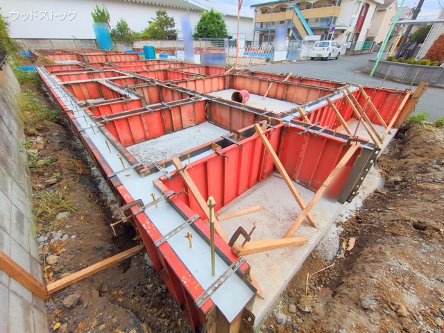 東京都三鷹市上連雀9丁目の新築戸建て基礎写真 2025年10月5日撮影