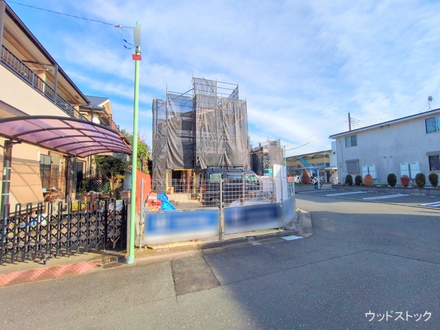 東京都三鷹市上連雀９丁目の新築戸建てシート写真 2025年11月3日撮影