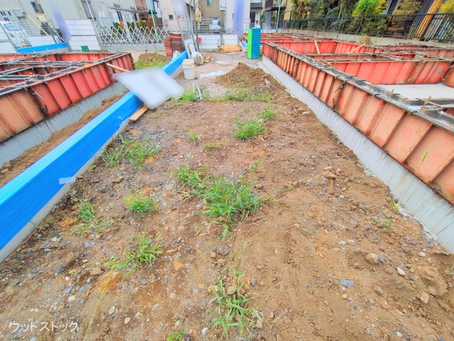 東京都三鷹市上連雀9丁目の新築戸建て基礎写真 2025年10月5日撮影