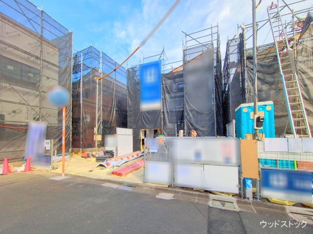 東京都三鷹市上連雀９丁目の新築戸建てシート写真 2025年11月3日撮影