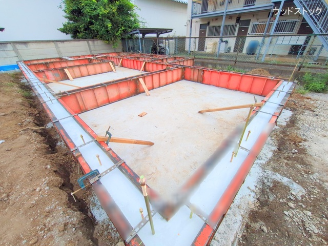 東京都三鷹市上連雀９丁目の新築戸建て基礎写真 2025年10月5日撮影