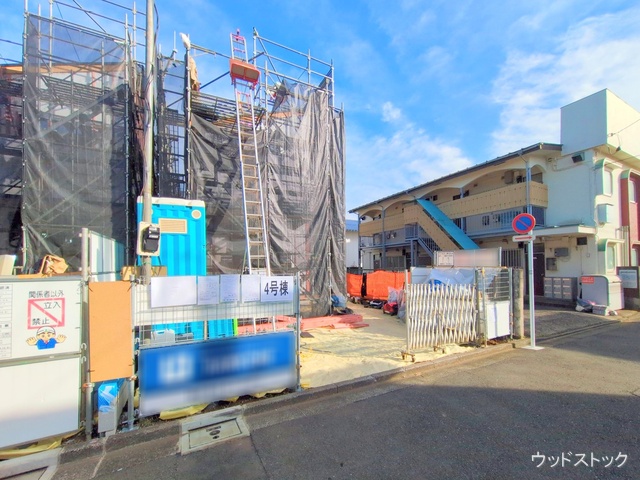 東京都三鷹市上連雀９丁目の新築戸建てシート写真 2025年11月3日撮影