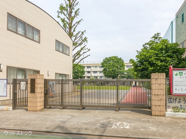三鷹市立北野小学校 距離80m