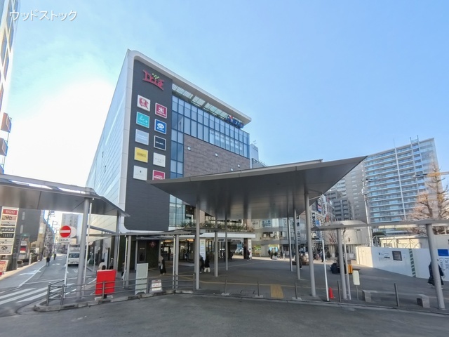 京王電鉄「調布」駅　距離2160m