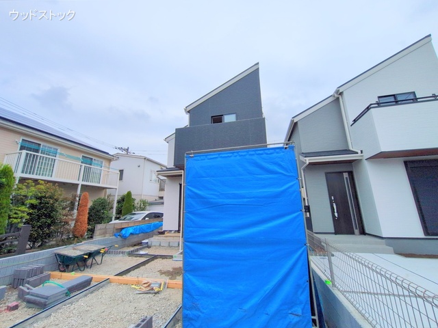 東京都調布市深大寺元町４丁目の新築戸建て外構写真 2025年10月13日撮影