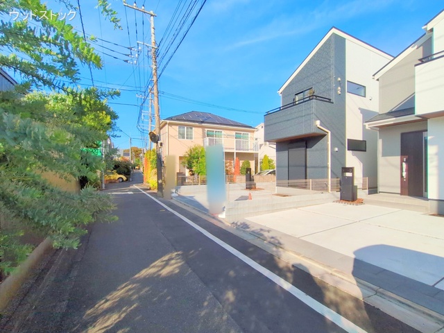 東京都調布市深大寺元町４丁目の新築戸建て完成写真 2025年11月3日撮影