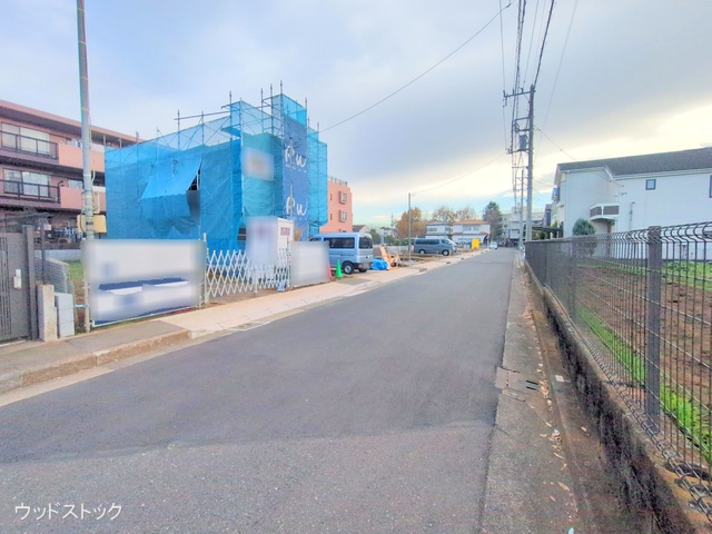 東京都三鷹市北野２丁目の新築戸建てシート写真 2025年12月4日撮影