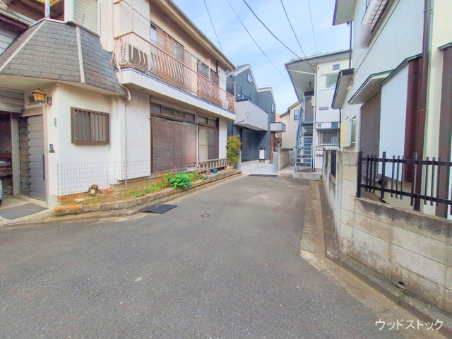 東京都調布市富士見町1丁目の新築戸建て完成写真 2025年10月28日撮影