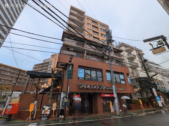 東京都練馬区石神井町３丁目のマンション『ライオンズマンション石神井公園B棟』外観写真 2026年3月2日撮影