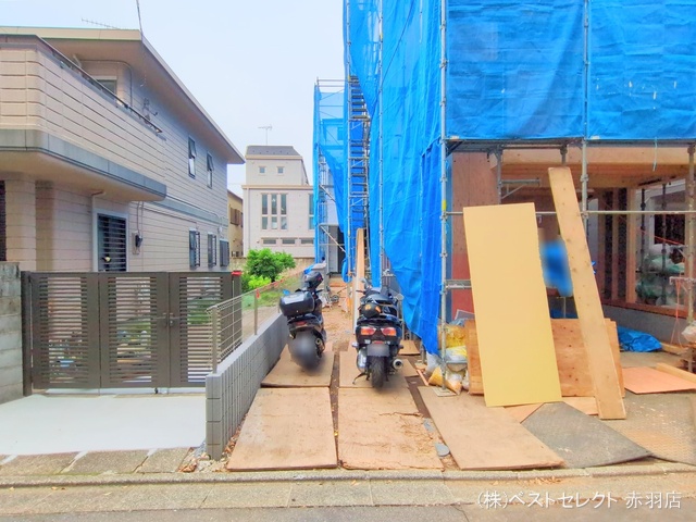 東京都板橋区蓮沼町の新築戸建てシート写真 2025年5月13日撮影