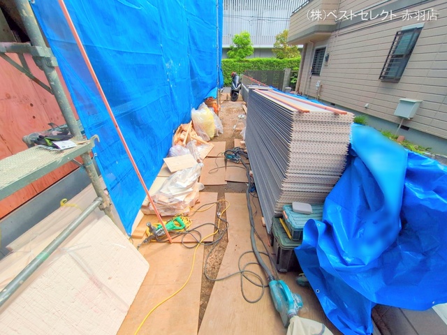 東京都板橋区蓮沼町の新築戸建てシート写真 2025年5月13日撮影