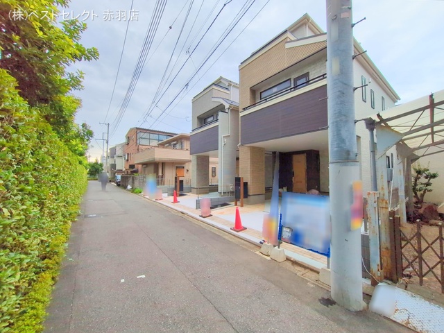 東京都板橋区蓮沼町の新築戸建て完成写真 2025年8月13日撮影