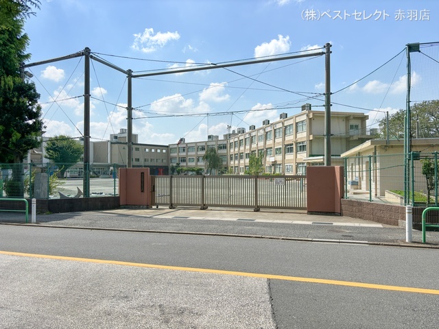 板橋区立若木小学校 距離370m