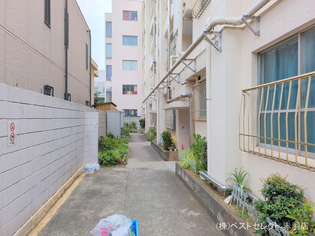 東京都板橋区東新町1丁目のマンション『南ときわ台ローヤルコーポ』外観写真 2025年8月6日撮影
