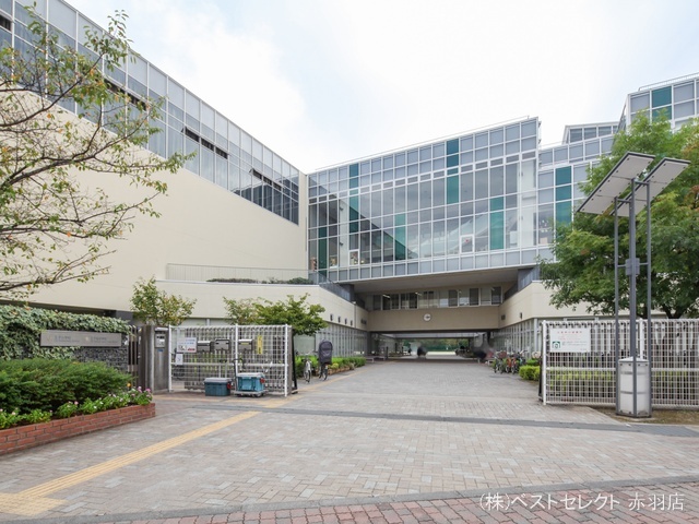 北区立王子桜中学校 距離1210m