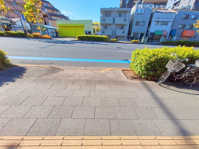 東京都板橋区小豆沢３丁目のマンション『ナイスアーバン志村坂上』外観写真 2024年12月26日撮影