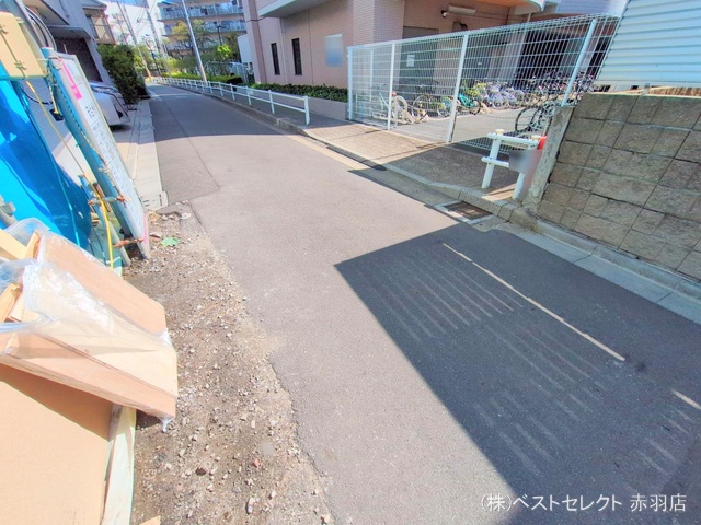 東京都北区豊島4丁目の新築戸建てシート写真 2025年9月23日撮影