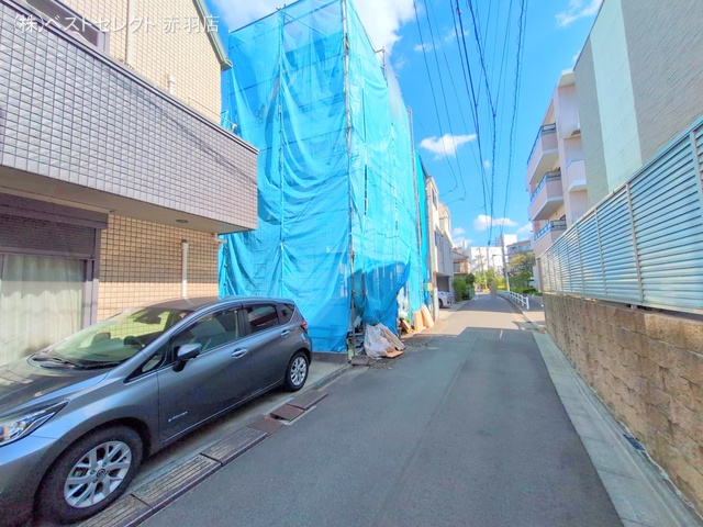 東京都北区豊島4丁目の新築戸建てシート写真 2025年9月23日撮影