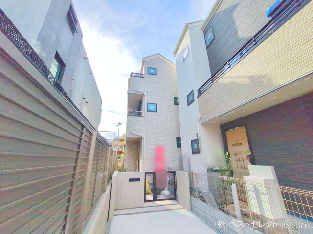 東京都板橋区赤塚新町3丁目の新築戸建て外構写真 2025年10月1日撮影